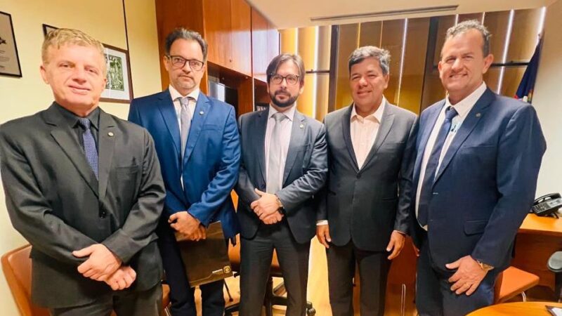 SINDAOPCPB participa de reunião da Cobrapol com relator da PEC da Segurança em defesa das prerrogativas dos policiais civis 8 SINDAOPCPB participa de reunião da Cobrapol com relator da PEC da Segurança em defesa das prerrogativas dos policiais civis